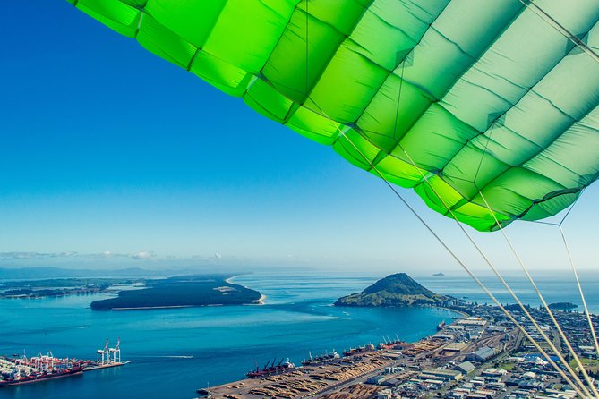 15,000ft Tandem Skydive in Bay of Plenty - Under the Canopy at 5,000 Feet