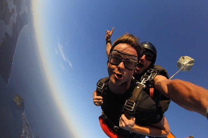 15,000ft Tandem Skydive in Bay of Plenty - Should You Book the 15,000-Foot Jump?