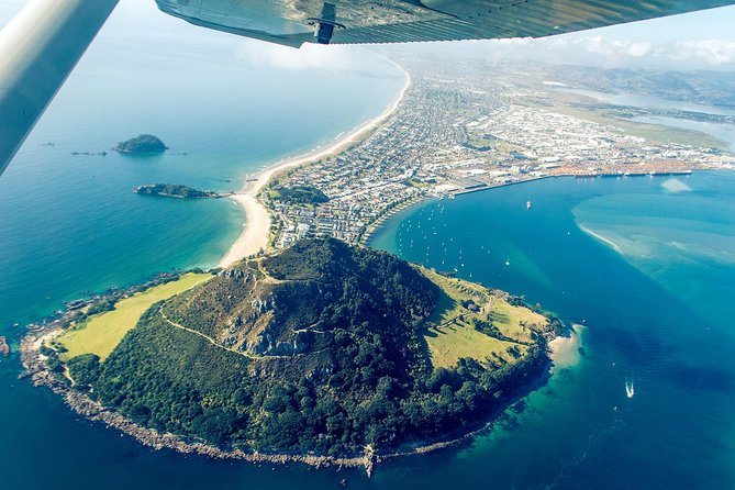 15,000ft Tandem Skydive in Tauranga - Bay of Plenty - Freefall at more than 200 kph