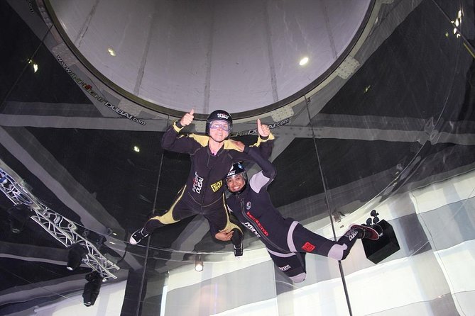 2 indoor skydiving flights - Your first flight in the tunnel