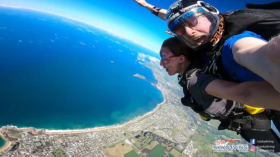 Adelaide: Tandem Skydiving Adventure over Goolwa - A 220 kph start above Goolwa