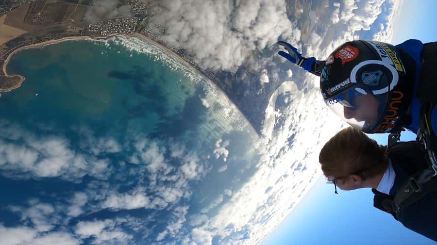 Adelaide: Tandem Skydiving Adventure over Goolwa - The real price is closer to $287.50
