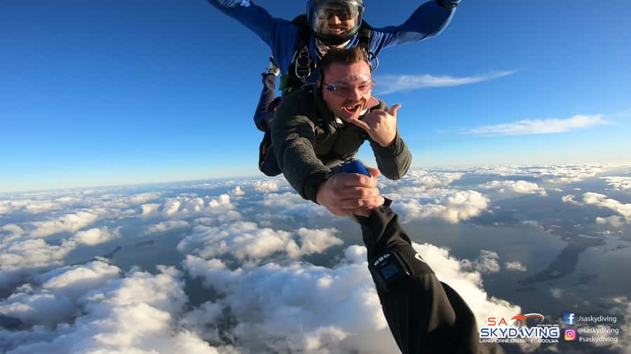 Adelaide: Tandem Skydiving over Lake Alexandrina - Weather, delays, and the practical limits