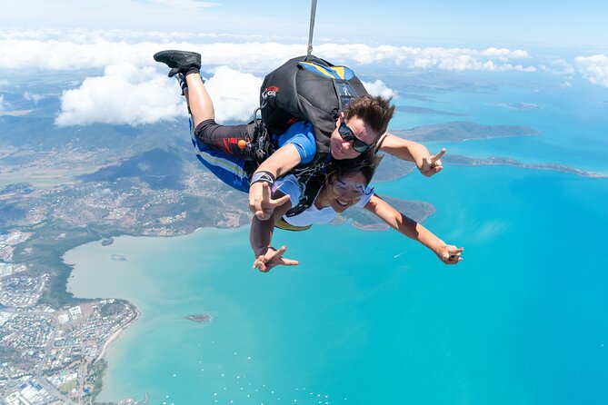 Airlie Beach Tandem Skydive Over the Whitsunday Islands - Key points at a glance