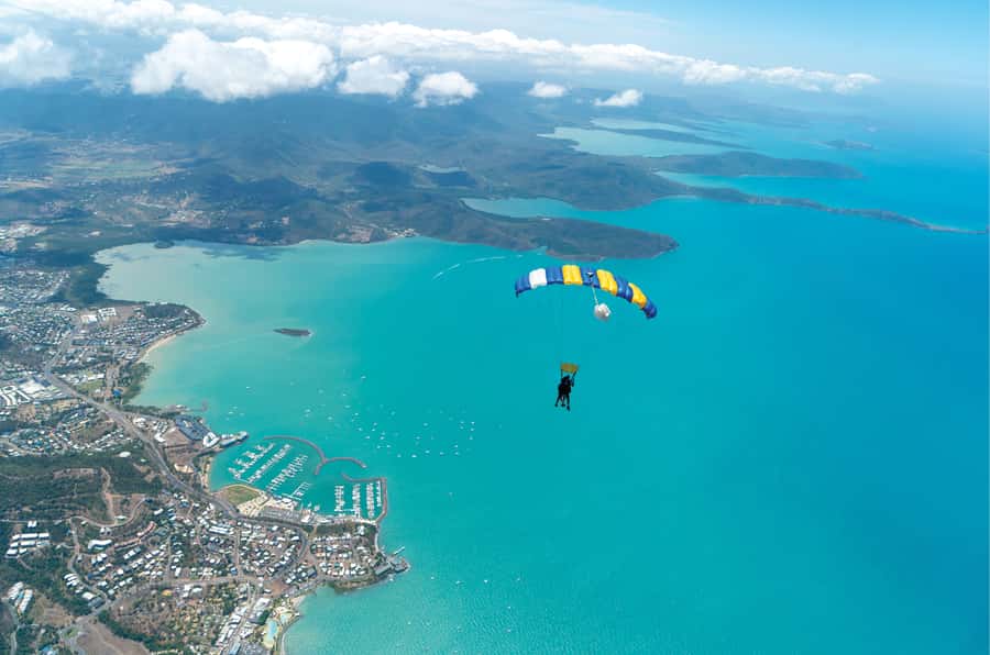 Airlie Beach: Tandem Skydive over the Whitsundays - Key points at a glance