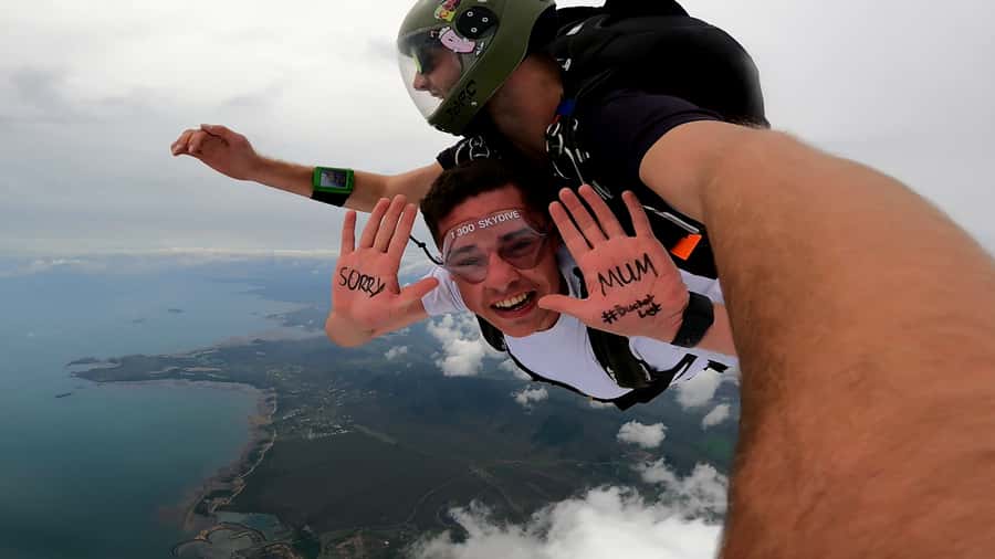 Airlie Beach: Tandem Skydiving Experience with Beach Landing - Why the Whitsundays are a remarkable place for a tandem jump