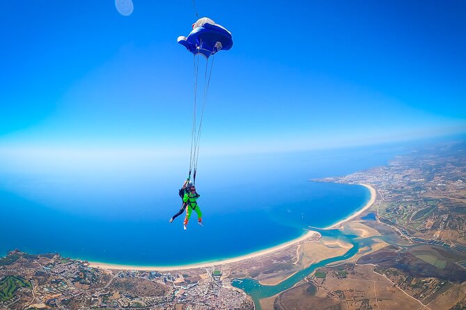 Algarve Tandem Skydive 10.000ft - The 10,000-foot jump near Portimão