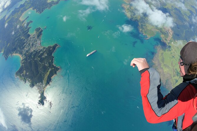 Bay of Islands: 12,000ft Skydive - Photos, video, and the real cost
