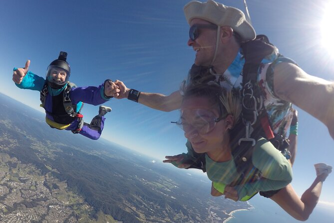 Coffs Harbour Ground Rush or Max Freefall Tandem Skydive on the Beach - Who will enjoy this most