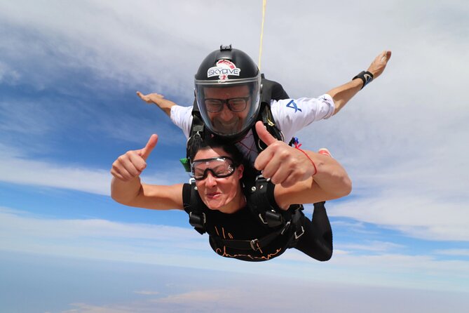 Dubai Skydive Tandem Over The Palm including Transfers - Weather can change the day