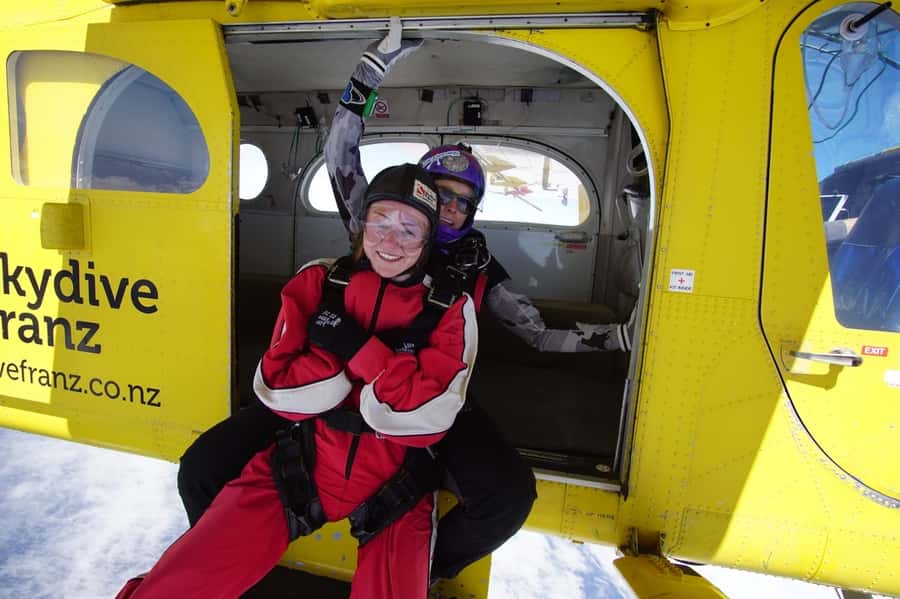 Franz Josef: 13,000ft, 16,500ft or 18,000ft Skydive - Under the parachute and the return to earth