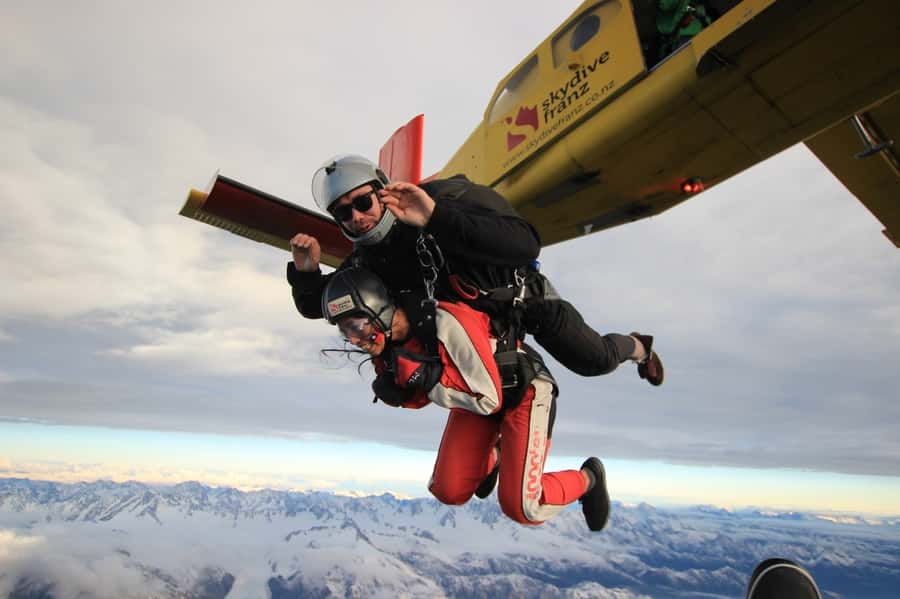 Franz Josef: 13,000ft, 16,500ft or 18,000ft Skydive - Choosing between 13,000, 16,500, and 18,000 feet