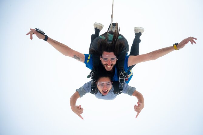 From Melbourne: Tandem Skydive over Great Ocean Road - Meeting in Southbank and getting ready