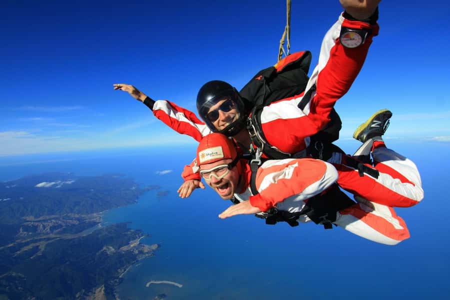 From Motueka: Abel Tasman Tandem Skydive Experience - The safety briefing and tandem preparation