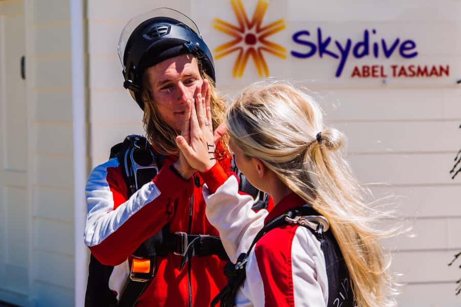 From Motueka: Abel Tasman Tandem Skydive Experience - Who will enjoy this most