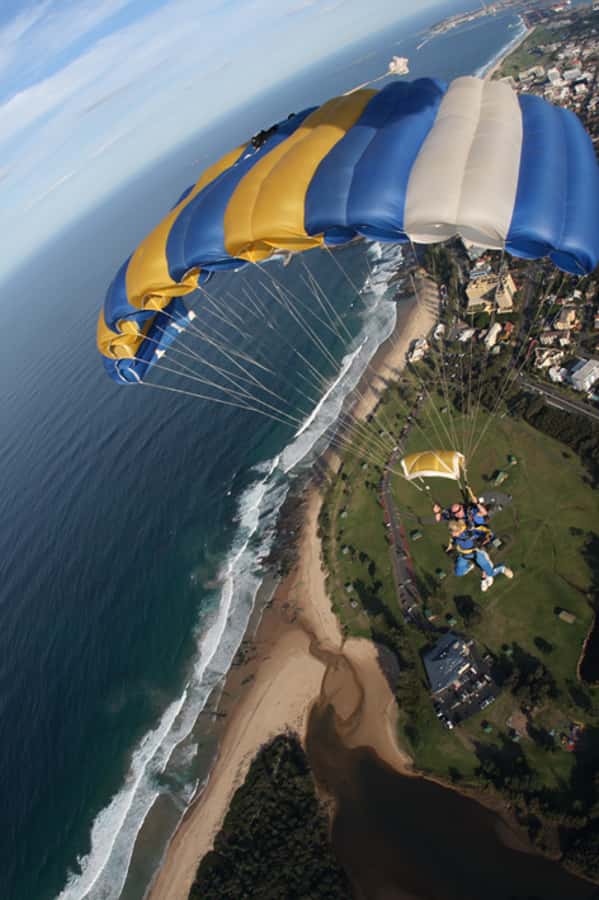 From Sydney: Tandem Skydive Experience over Beach - Freefall Above the NSW Coast