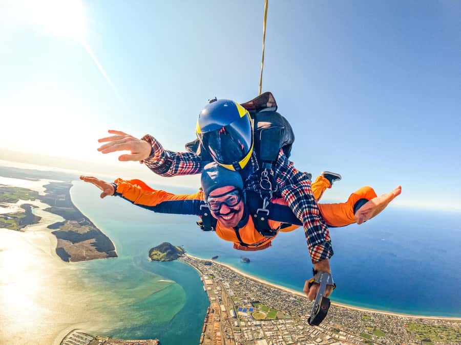 From Tauranga: Skydive over Mount Maunganui - A five-minute parachute ride back to base