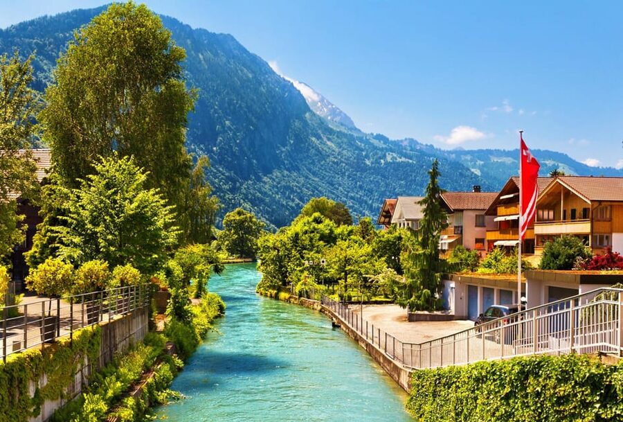 From Zurich: Interlaken Skydiving & Scenic Flight Adventure - Free time after the adrenaline