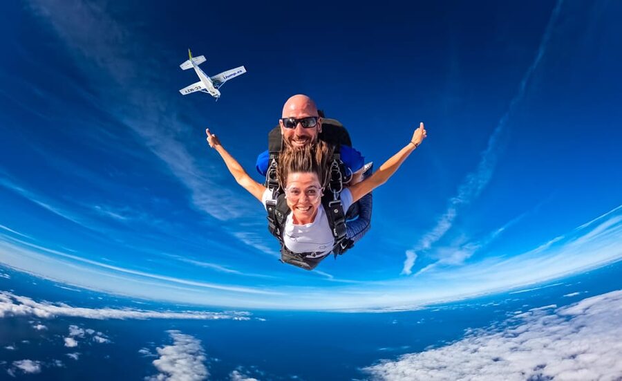 Gran Canaria : Skydiving over Maspalomas Dunes - What the €352 price really covers