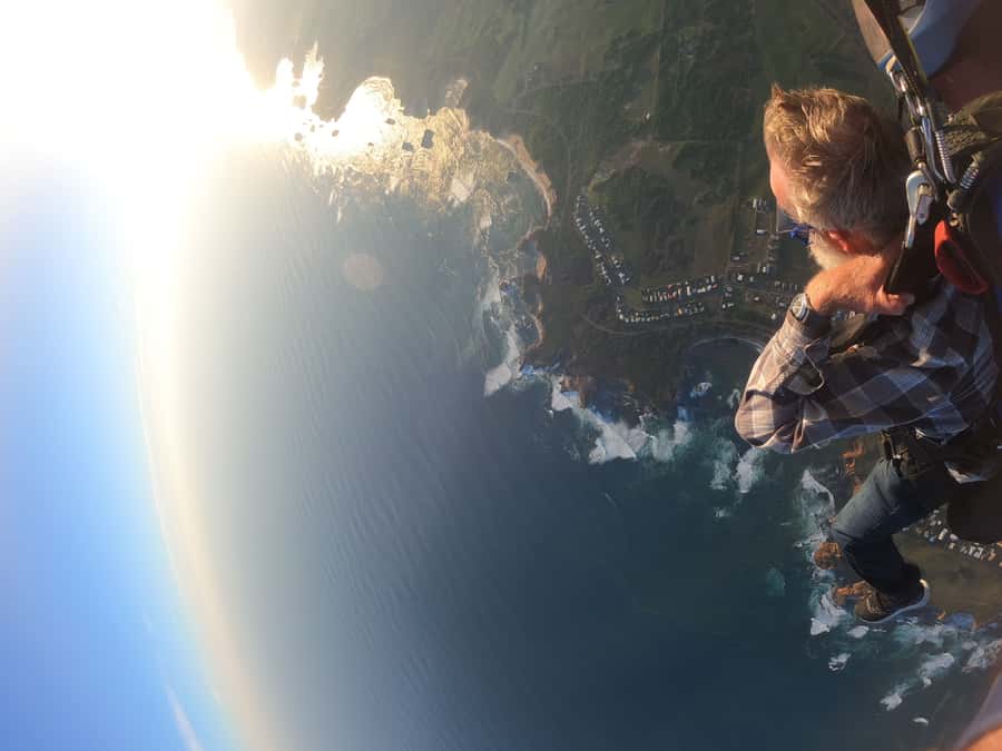Great Ocean Road: Skydive over the Twelve Apostles - Meeting the team at Great Ocean Road Airport