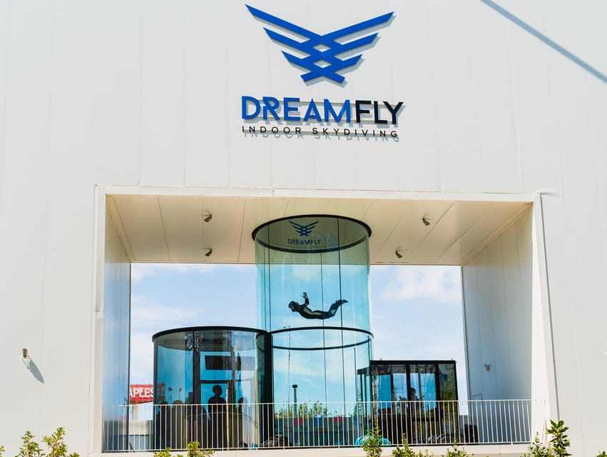 Lisbon/Sintra: Indoor Skydiving Experience - Your two one-minute flights