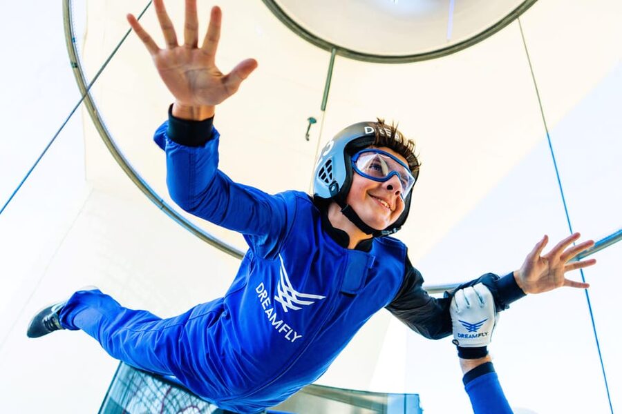 Lisbon/Sintra: Indoor Skydiving Experience - The instructor show adds value