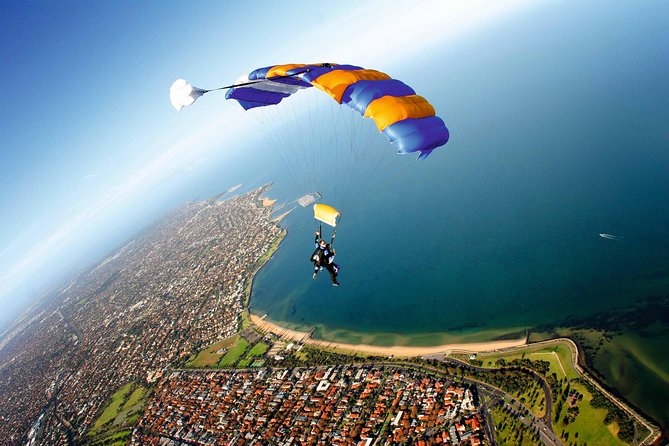 Melbourne: Tandem Skydive Experience over St. Kilda Beach - The safety briefing before the aircraft ride