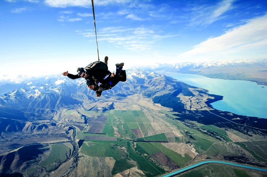 Mount Cook: Tandem Skydive Experience - Weather, cancellations, and the real scheduling risk