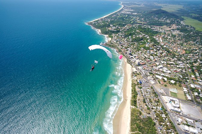 Noosa: Tandem Skydive Experience - What to bring and what to expect