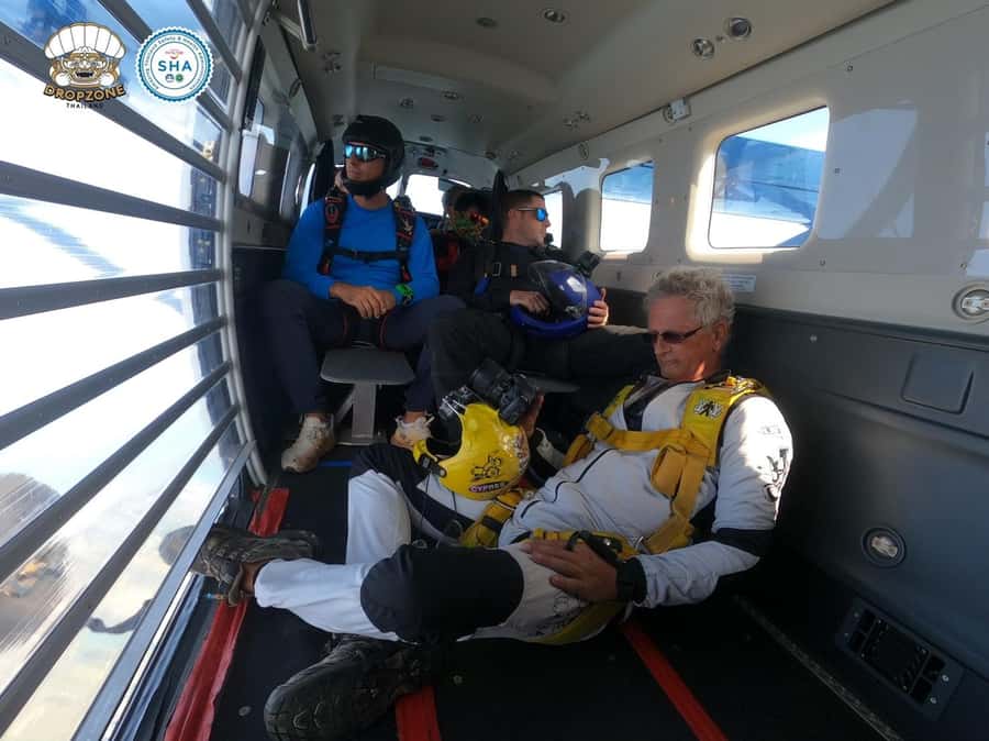Pattaya: Dropzone Tandem Skydive Experience with Ocean Views - Photos and video: choose the right package