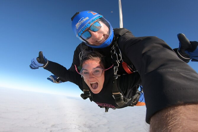 SA Skydiving Adelaide - Langhorne Creek - The aircraft ride and freefall above Lake Alexandrina