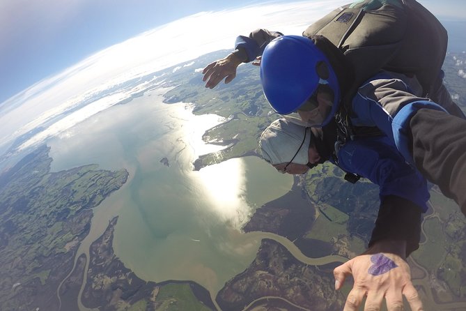 Skydive Auckland - The $214.10 price and what it covers
