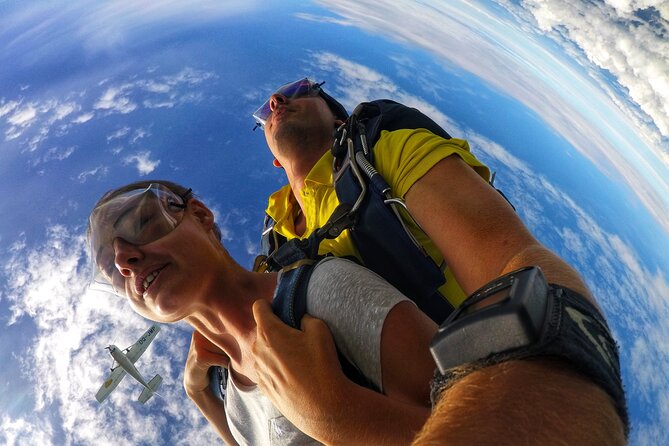 Skydive Fiji Legend 13000ft Tandem Jump (60 seconds free fall) - Practical choices that improve the day