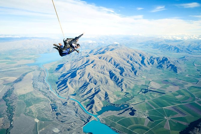 Skydive Mt. Cook - 45+ Seconds of Freefall from 13,000ft - Key points to know before your jump