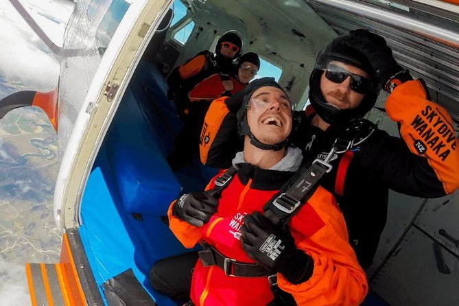 Skydive Wanaka - Landing and media packages
