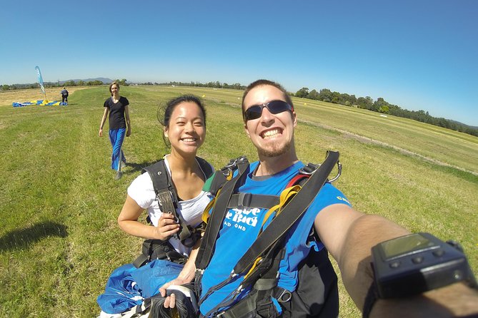 Skydive Yarra Valley 15000ft Tandem Skydive - The free-fall and tandem procedure
