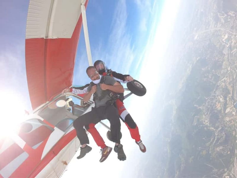 Skydiving in Gap-Tallard - Arriving at the drop zone