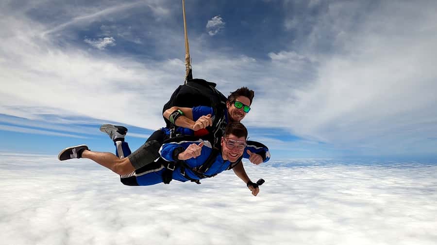 Sydney: Tandem Skydive with Optional Transfers - The 15,000-foot view before the jump