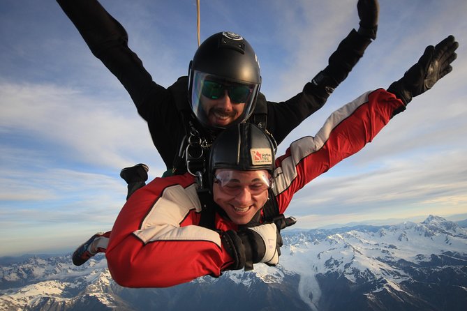Tandem Skydive 10,000ft from Franz Josef - Why Franz Josef Makes the Setting Special