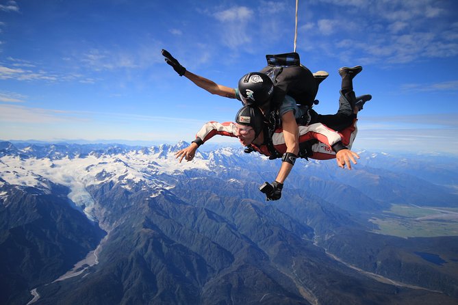 Tandem Skydive 13,000ft from Franz Josef - Who will enjoy this most?