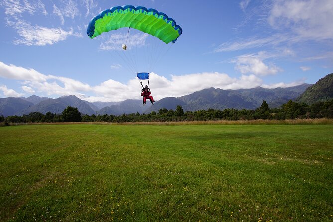 Tandem Skydive 16,500ft from Franz Josef - The flight, free fall, and parachute ride