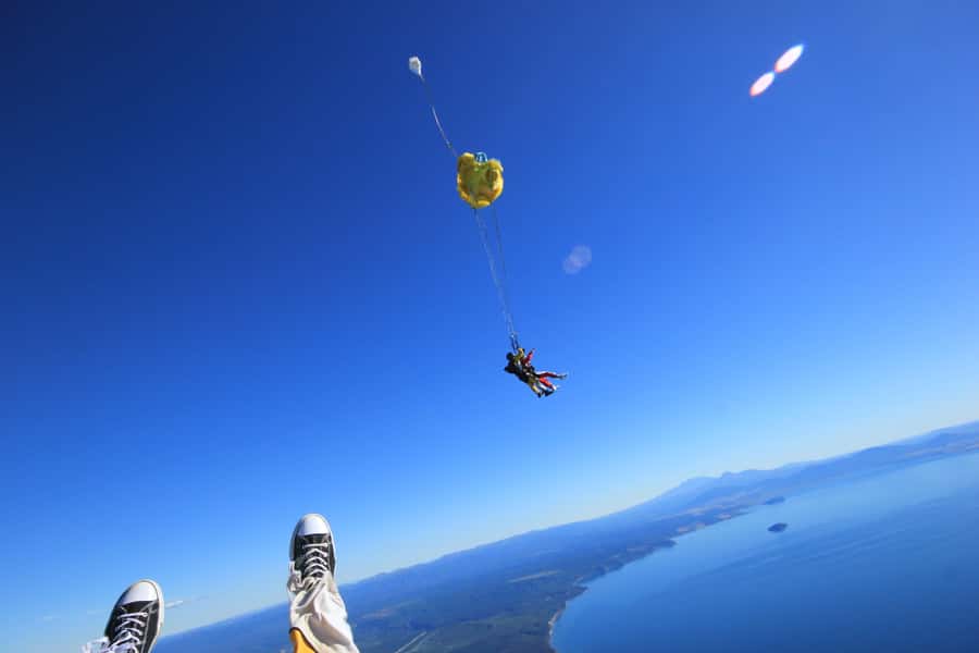 Tandem Skydive Experience in Taupo - The parachute ride back to Taupo